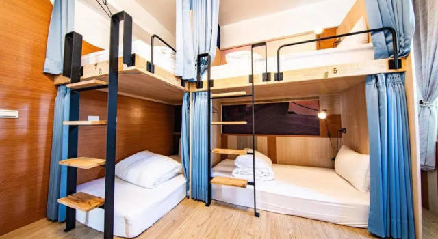 Кровать в общем номере (женский номер) D.C. Inn