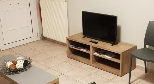 Cosy Apartment with patio