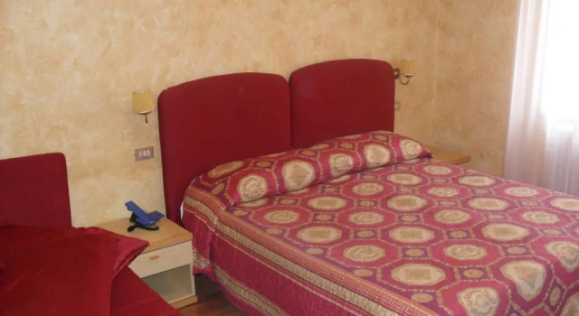 Трёхместный номер Standard Hotel Bristol