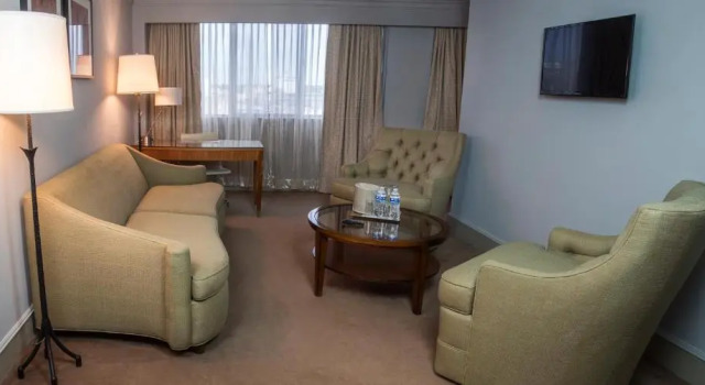 Четырёхместный номер Standard Hotel Santa Anita - Balderrama Hotel Collection