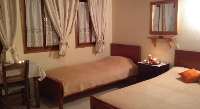Апартаменты Menelaos Apartments