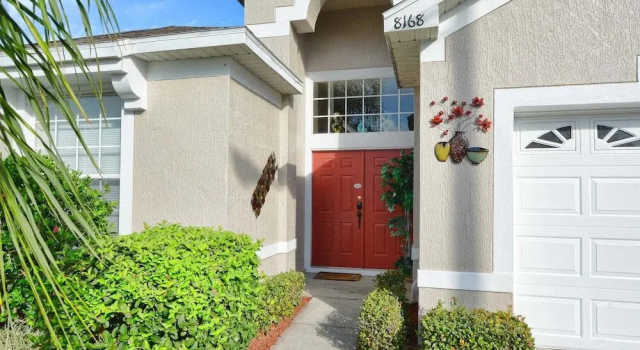 Fan Palm Getaway pool home on Windsor Palms Resort