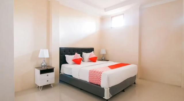 Edotel Smkn 1 Pacet by OYO Rooms, Book Hotel Cipanas West Java