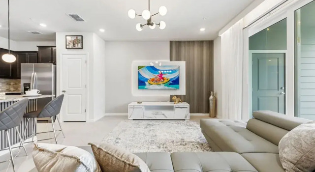 1287 Blue Paradise Way