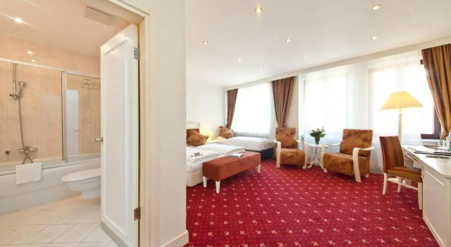 Трёхместный номер Superior Hotel Unique Dortmund Hauptbahnhof
