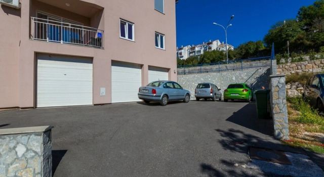 Apartment Cherry, Забронировать Апартаменты/квартира Отели Приморско-Горанской жупания с парковкой, Парковка