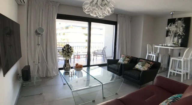 Contemporary 1 Bedroom Apt Puerto Banus, Забронировать Отель Отели Марбелья 3 звезды, рядом с Playas del Duque, 3*