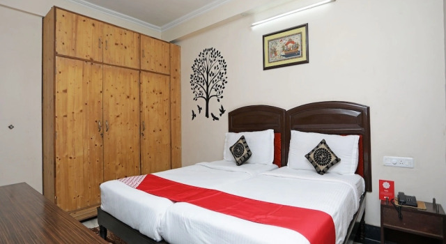 R S Corporate Guest House, Varaa Matkakoti Hotellit Bhubaneswar aamiaisella, Aamiainen