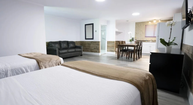 Студия Hamptons Vacation Inn