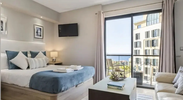 F rum Ocean View 5B by Homie, Rezerwuj Hotel Hotele w Funchal z parkingiem, Parking