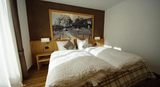 Апартаменты с 2 комнатами с балконом Chalet Apartments Ambria