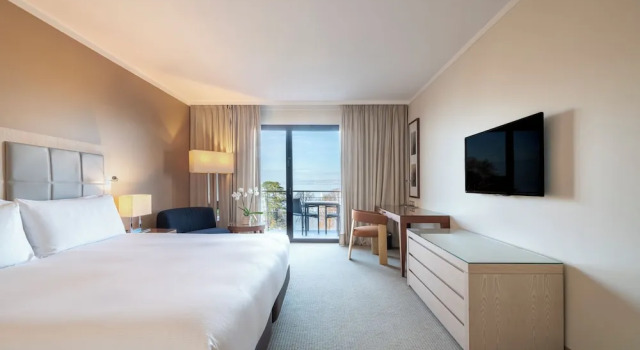 Двухместный люкс Deluxe с видом на озеро Hotel Évian-les-Bains by Leonardo Hotels