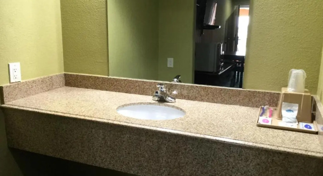 Одноместный номер Standard Moonlight Inn & Suites