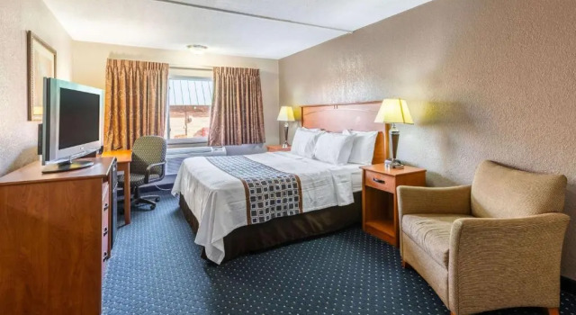 Номер Standard Park Inn by Radisson, Detroit Metro Airport