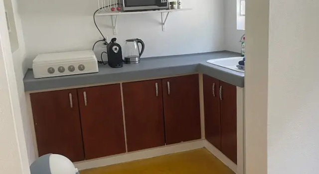 Апартаменты Deluxe The Dive Hut - Boutique Apartments