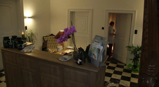 B&B Salus Wellness, Rezerwuj Bed and Breakfast Hotele w Bruksela z parkingiem, Parking