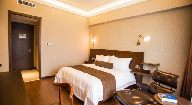James Joyce Xining Railway Station Wangfujing Live Square, Rezerwuj Hotel Chengdong District Xining