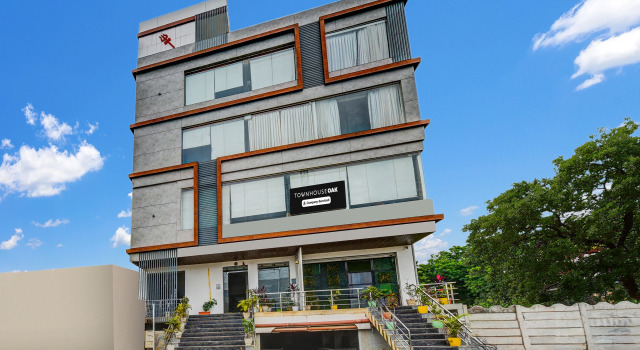 Townhouse Oak Shri Jagannath Temple Formerly Sai Thrishul Grand, Rezerwuj Hotel Patancheru 