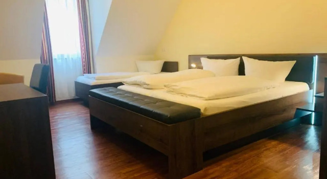 Трёхместный номер Standard Hotel-Restaurant Buger Hof