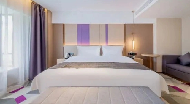 Двухместный люкс Deluxe c 1 комнатой Lavande Hotels(Qiongzhong Bus Station Branch)