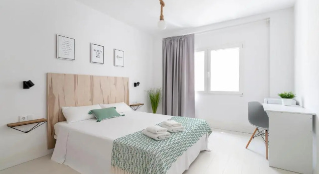 HB ROOMS - Casa M&J Guest House, Забронировать Отель Аликанте Памплона, рядом с Central Market of Alicante