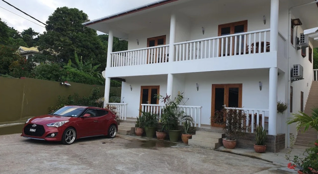 La Maison Hibiscus Self Catering Accommodation, Book Hotel Hotels in Mahe with Parking, Parking