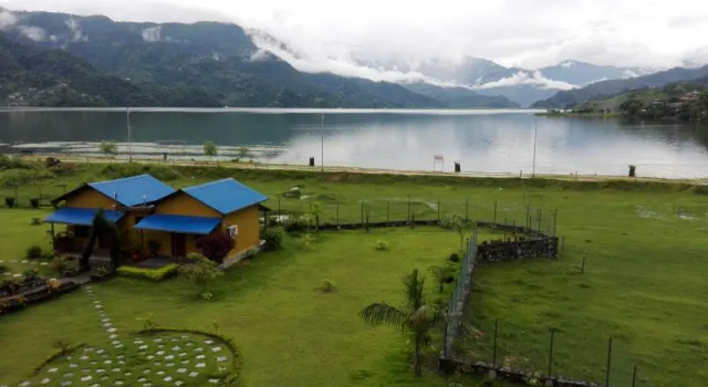 Номер Deluxe Hotel Lakefront