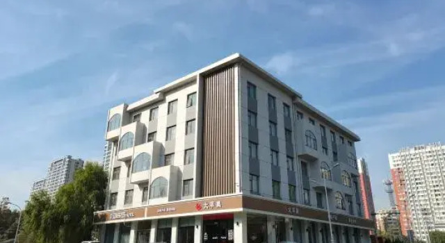 Yi Jia 365 Hotel North Street  North Second Ring branch, Забронировать Отель Шицзячжуан Хэбэй, рядом с Zhaotuo Park