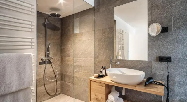 Полулюкс с балконом Romantik Hotel Hirschen