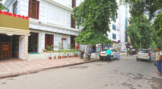 The Saltee, Prenota Hotel Salt Lake City West Bengal