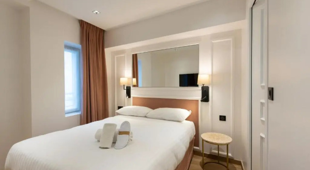 Двухместный номер Standard с видом на внутренний двор HOTEL AU COEUR DE REPUBLIQUE