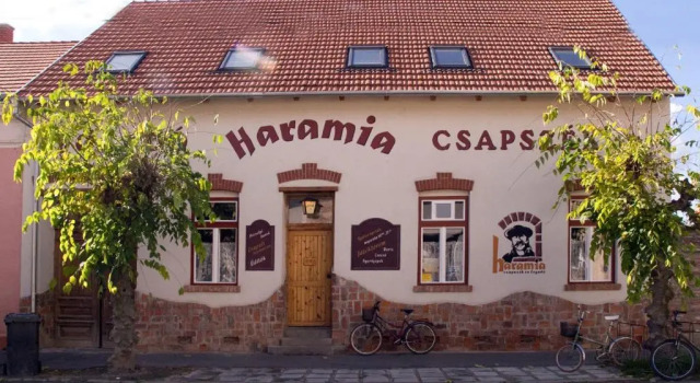 Haramia Csapszék és Fogadó