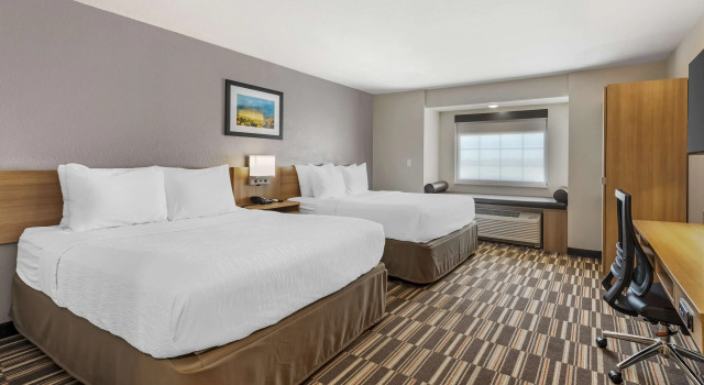 Четырёхместный номер Standard Best Western Limon