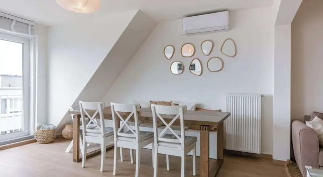Modern Apartment With Balcony Near City Center, Rezerwuj Apartament Hotele w Bruksela z parkingiem, Parking