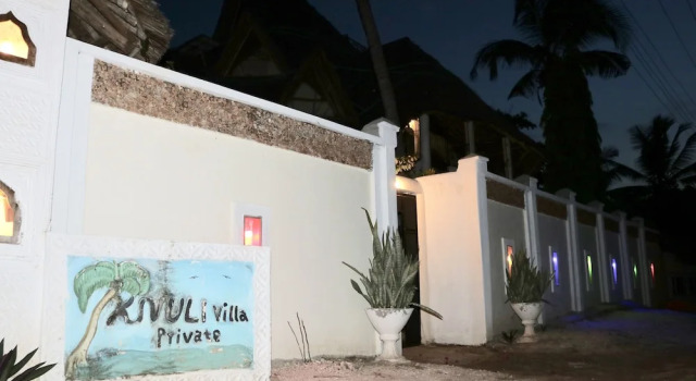 Room-a Wonderful Beach Property in Diani, Book Vacation Home Hotels in Coast Region with Parking, Parking