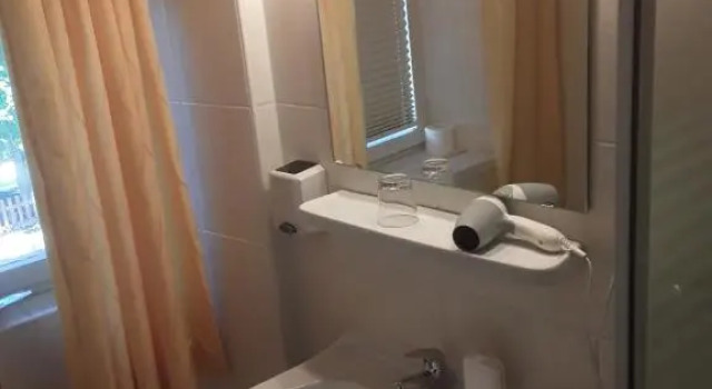 Camera Economy Hotel Feiler