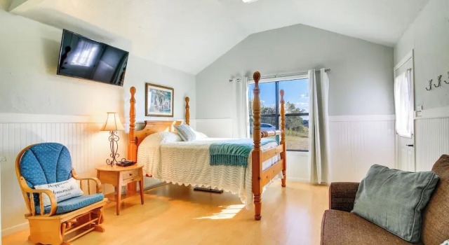 Коттедж Ranch Cabin w/ Decks, 10 Mi to Fredericksburg
