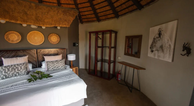 Nsala Wilderness Camp, Prenota Hotel Hoedspruit 