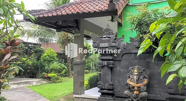 Pondok Mesari RedPartner Near Legian Beach, Varaa Hotelli Edulliset hotellit kohteessa Badung