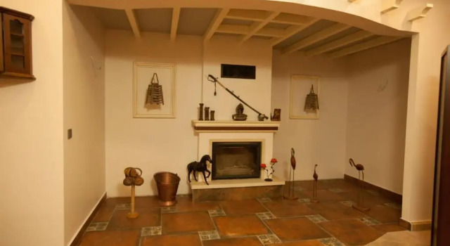 Enchanting Villa Near Firtina River With Backyard, Забронировать Вилла Отели Пазар с парковкой, Парковка