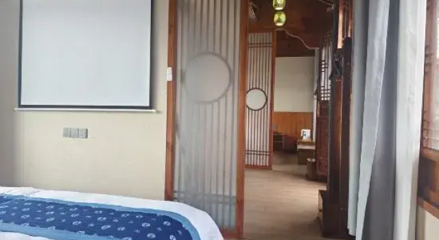 Люкс Deluxe Shaxi Moye Courtyard Homestay
