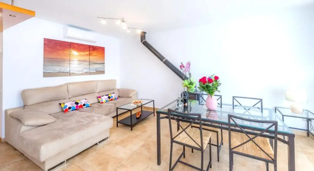 Apartment With 3 Bedrooms in Can Picafort, With Enclosed Garden and Wifi, Rezerwuj Apartament Hotele w Majorka z parkingiem, Parking