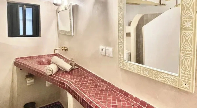 Коттедж Riad DarDeco privé Marrakech medina
