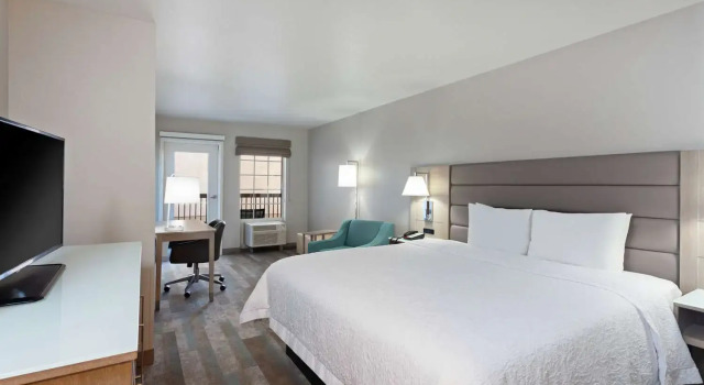 Двухместный номер Standard с балконом Hampton Inn & Suites Hermosa Beach
