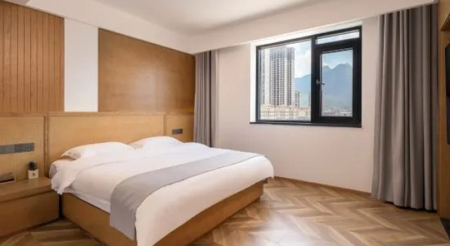 Люкс Business Shanshui Garden Hotel (Zhaoping Government Affairs Center)