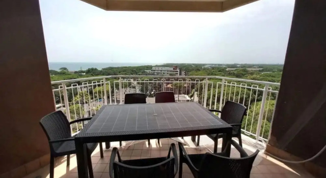 Spacious sea View Apartment, Book Lejlighed Hoteller i Friuli Venezia Giulia med parkering, Parkering