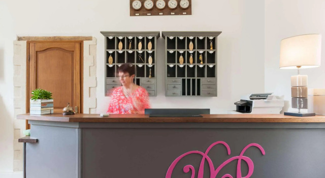 Domaine De Presle Saumur, The Originals Relais, Boek Hotel Hotels in Centre met parkeren, Parkeren