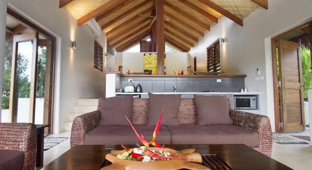 Lagoon Beach Resort Apartments, Book Ferieresort Businesshoteller i Efate, 4* 5*