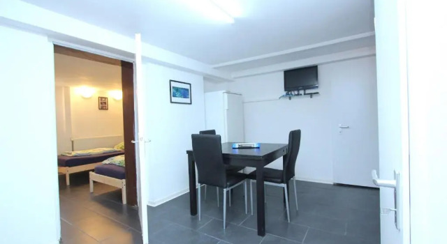 6678 Privat-Souterrain-Apartment, Забронировать Апартаменты/квартира Апартаменты Ганновера, рядом с Музей истории авиации в Ганновере, Апартаменты/квартира
