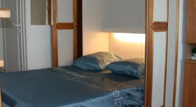 Studio Zeezicht De Sloep Koksijde, Varaa Huoneisto Hotellit Brussels pysäköinnillä, Pysäköinti